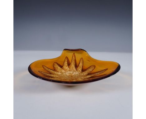 Lovely vintage mid-century modern art glass bowl featuring amber and copper aventurine colors. The bowl has a distinct floral