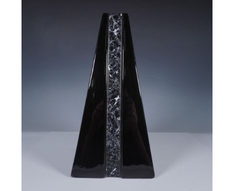 Striking modernist obelisk-shaped ceramic vase by Haeger, model 4400, featuring a glossy black glaze with a central textured 