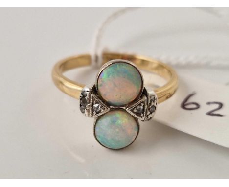 A ANTIQUE TWO STONE OPAL RING WITH DIAMOND SET SHOULDERS 18CT GOLD SIZE O 3.7 GMS