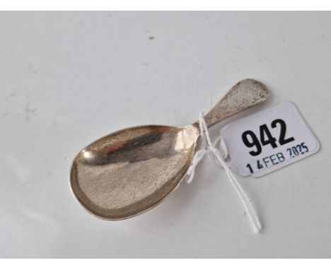 A plain caddy spoon with oval bowl, Birmingham 1929