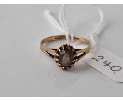 A quartz ring 9ct size Q 1.7 gms