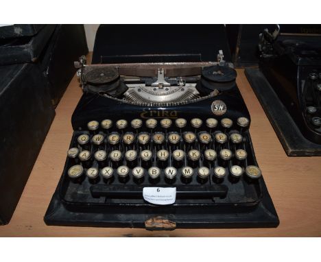Aerika Typewriter by S &amp; N with Original Black Carry Case 