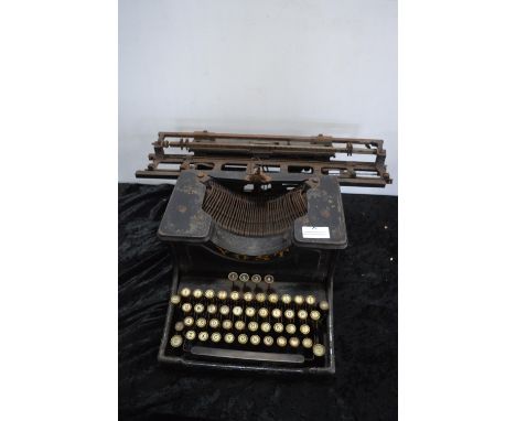 Yost USA Typewriter (for restoration) 