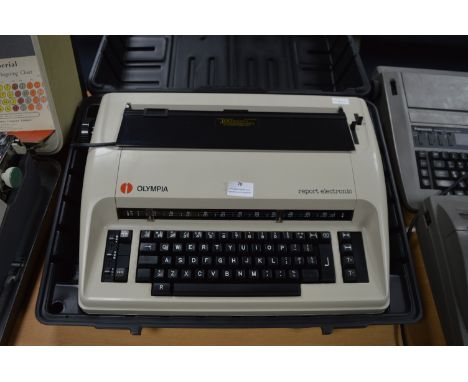 Olympia Report Electronic Typewriter with Carry Case 
