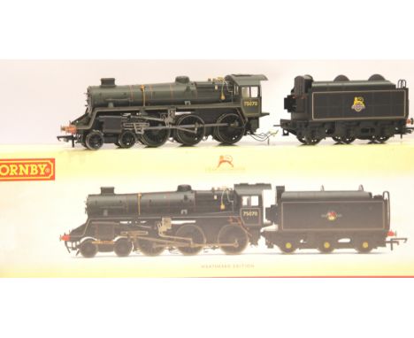 Hornby BR black 4-6-0 class 7500 R2716 weathered. P&amp;P Group 2 (£18+VAT for the first lot and £2+VAT for subsequent lots) 