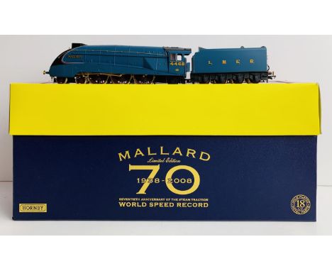 Hornby R2684 LNER A4 Mallard 18CT GOLD PLATED LIMITED EDITION Loco - Mint &amp; Boxed. P&amp;P Group 2 (£18+VAT for the first