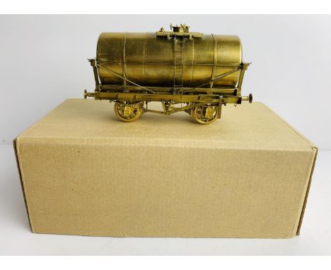 Bachmann Brassworks O Gauge Tank Car Wagon - Undecorated - Boxed. P&amp;P Group 1 (£14+VAT for the first lot and £1+VAT for s