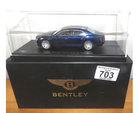 Kyosho 1:43 scale Bentley Flying SPur W12 (Peacock). P&amp;P Group 2 (£18+VAT for the first lot and £2+VAT for subsequent lot