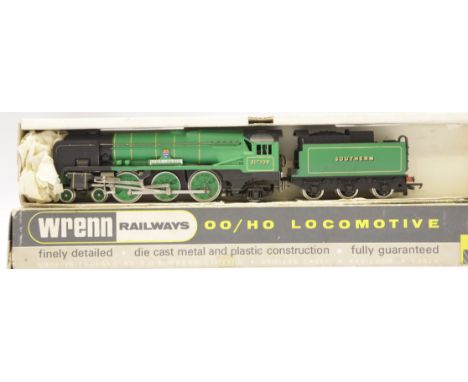 Wrenn 4-6-2 West Country S.R Lyme-Regis, W2237.&nbsp;Condition report: Box is worn and creased, Loco is in good condition wit