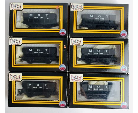 6x Dapol OO Gauge MOT Iron Ore Hopper Wagons - All Boxed. P&amp;P Group 3 (£25+VAT for the first lot and £5+VAT for subsequen
