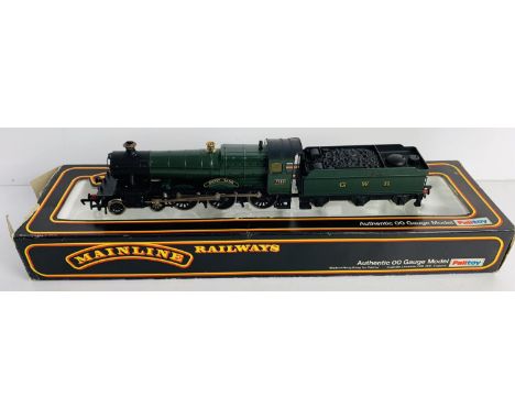 Mainline OO Gauge 'Hinton Manor' GWR Loco - Boxed. P&amp;P Group 2 (£18+VAT for the first lot and £2+VAT for subsequent lots)