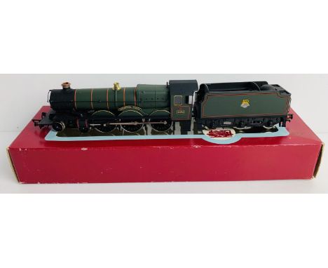 Dapol OO Gauge 'Dorchester Castle' BR Green Loco - Boxed. P&amp;P Group 2 (£18+VAT for the first lot and £2+VAT for subsequen