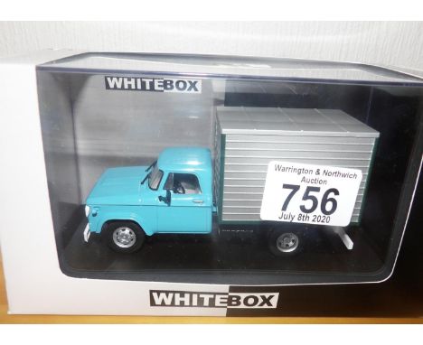 Whitebox 1:43 scale Dodge D-400 1971 box van. P&amp;P Group 2 (£18+VAT for the first lot and £2+VAT for subsequent lots) 