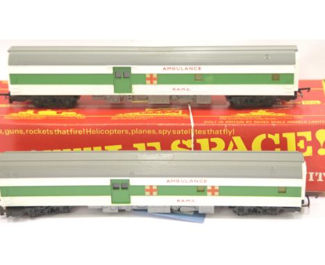 2 x Triang Hornby R24 Medical Corps Ambulance cars. P&amp;P Group 2 (£18+VAT for the first lot and £2+VAT for subsequent lots