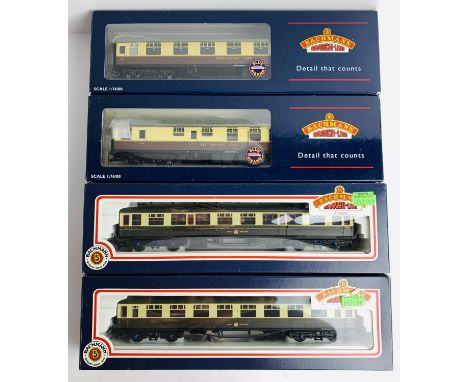 4x Bachmann Coaches - 2x 34-050B Collett GWR, 2x BR Mk1 Restaurant 39-102 &amp; 39-254 - All Boxed. P&amp;P Group 2 (£18+VAT 