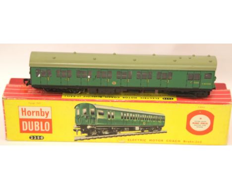 Hornby Dublo 2250 electric motor coal brake second, 2 rail in green. P&P Group 2 (£18+VAT for the first lot and £2+VAT for su