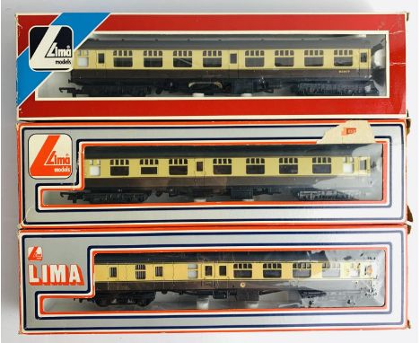 3x Lima OO Gauge Coaches Brown / Cream Livery - All Boxed. P&amp;P Group 2 (£18+VAT for the first lot and £2+VAT for subseque