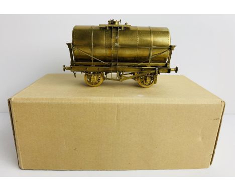 Bachmann Brassworks O Gauge Tank Car Wagon - Undecorated - Boxed. P&amp;P Group 1 (£14+VAT for the first lot and £1+VAT for s