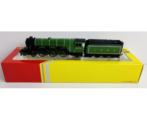 Hornby R3086 LNER Flying Scotsman Loco - Boxed. P&amp;P Group 2 (£18+VAT for the first lot and £2+VAT for subsequent lots) 