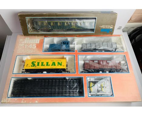 Lima O Gauge Train Set &amp; Additional Boxed Passenger Coach - All Boxed. P&amp;P Group 3 (£25+VAT for the first lot and £5+