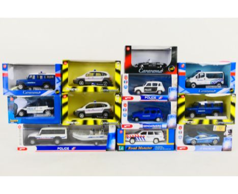 Cararama - Mondo Motors - Hongwell - 12 x boxed emergency vehicles in 1:43 scale including Land Rover Defender, Renault Trafi