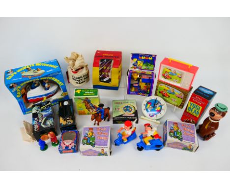 Fairylite - Echo - Illco - Others - A boxed collection of Hong Kong and Empire made vintage plastic novelty toys. Lot include