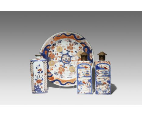 THREE CHINESE IMARI FLASKS AND A LARGE DISH EARLY 18TH CENTURY Two of the flasks a pair, each with a square-section body pain