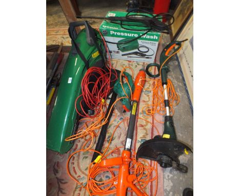 A QUANTITY OF ELECTRIC GARDEN TOOLS TO INC A LEAF SHREDDED, TRIMMER, PRESSURE WASHER, STRIMMER