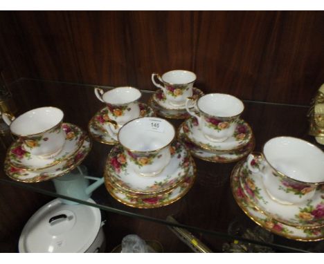 A SET OF SIX ROYAL ALBERT OLD COUNTRY ROSES CUPS, SAUCERS AND SIDE PLATES PLUS ONE SPARE SAUCER 