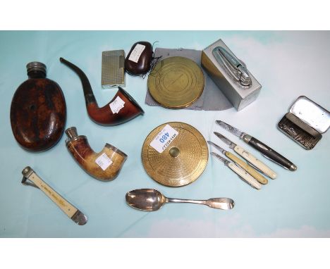 A meerschaum pipe; various pocket knives; etc.
