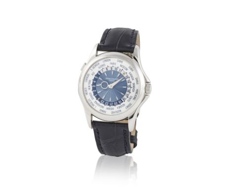 Patek Philippe. A fine platinum automatic World Time wristwatchPatek Philippe. Belle montre bracelet en platine (950) World T