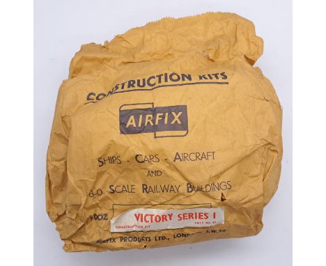 Airfix c1960&rsquo;s ORIGINAL TRADE BAG complete with Bagged Type 3 &ldquo;H.M.S Victory&rdquo; Series 1 (Airfix Historical S