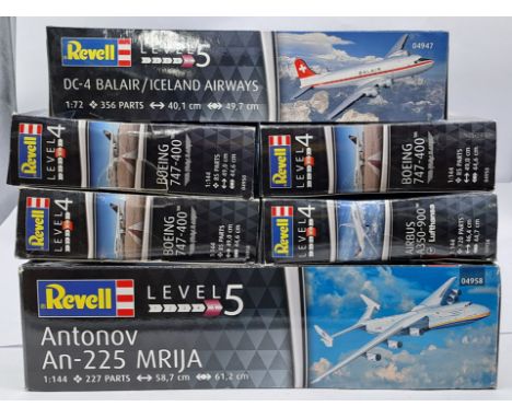 Revell a boxed 1:72/1:144 scale group. Conditions appear Excellent to Near Mint (most boxes appear still sealed, parts still 