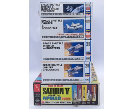 Hasagawa &amp; AMT a boxed 1:200 scale spacecraft model kit group. Conditions appear from Fair to Excellent (with the Hasagaw