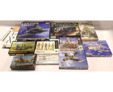 Revell, Matchbox &amp; Similar, a boxed Group of Mixed Scale Model Kits. Although unchecked for completeness condition appear
