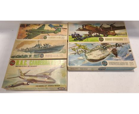 Airfix, a boxed Group of 1:72 Scale Military Vehicles. Although unchecked for completeness condition appears Good to Good Plu