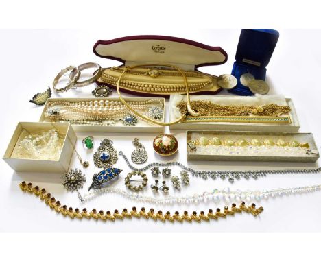 A Quantity of Costume Jewellery, including a jade type ring, finger size M, a 9 carat gold paste cluster pendant on chain (a.