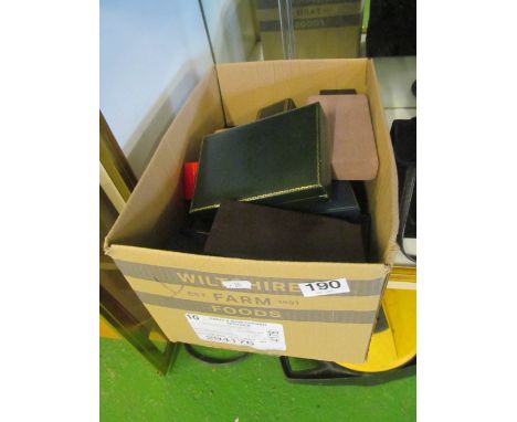 Various ring boxes and other jewellery boxes