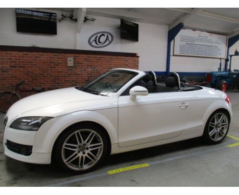 Make &amp; Model: Audi TT TFSIDate of Reg: YG59 BYCColour: Whitecc: 1798MoT: 31-08-2021Fuel Type: PETROLMileage: 76kTransmiss