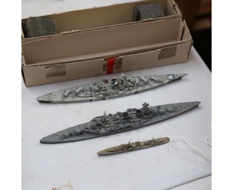 A group of 1:1250 scale diecast model ships, including Bismarck, Hood etc, all boxed (3) 