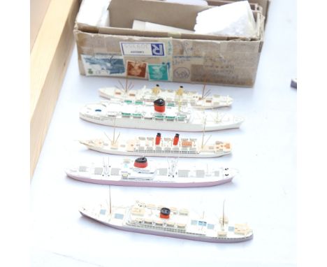 A group of 1:1250 scale diecast model ships, including Southampton Castle, all boxed (5) 