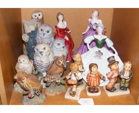 Assorted collectables, including Hummel and Coalport figurines 