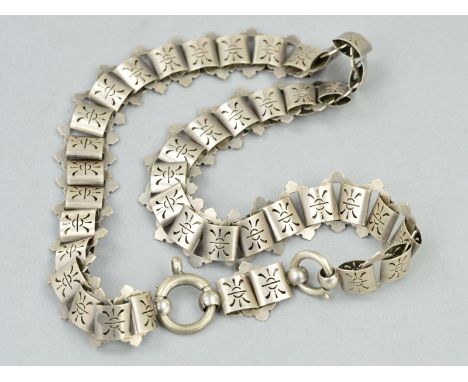 A VICTORIAN PANEL LINK COLLAR, fancy ornate pierced links, fitted to a feature bolt ring, collar measuring approximately 480m
