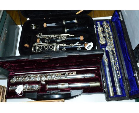 A CASED VENUS FLUTE, FL3015, a cased Buffett of Paris flute, Cooper scale and a cased Buescher Aristocrat clarinet (3)