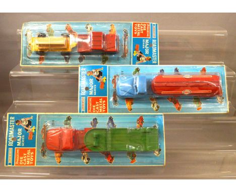 Three carded Lone Star Roadmaster Major Series diecast models, 1291 Articulated Esso Tanker,  1292 Jeep and Trailer 'Builders