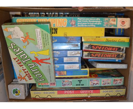 A good quantity of mixed Children's Activity Toys including a 'Berwick' Post Office set, Jigsaw Puzzles, a boxed 'Red Indian 