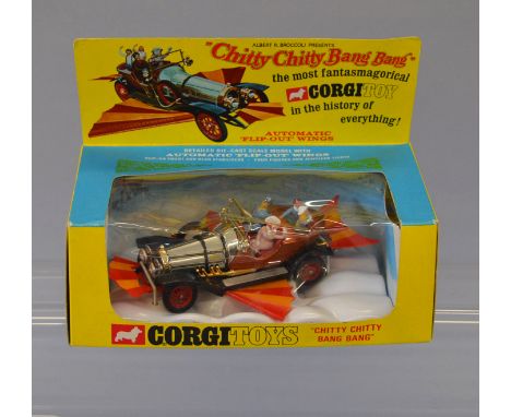Corgi 266 Chitty Chitty Bang Bang with Caractacus Potts, Truly Scrumptious, Jeremy & Jemima figures. Diecast model is VG, inn