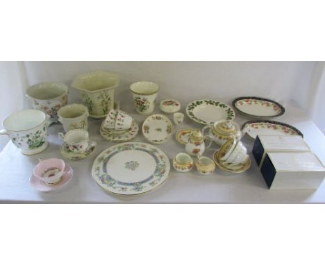 Various ceramics inc Minton, Royal Worcester, Paragon & Royal Crown Derby & 4 collectors plates (not pictured)