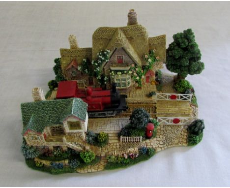 Large Lilliput Lane style ceramic 'Hilltop Farm'