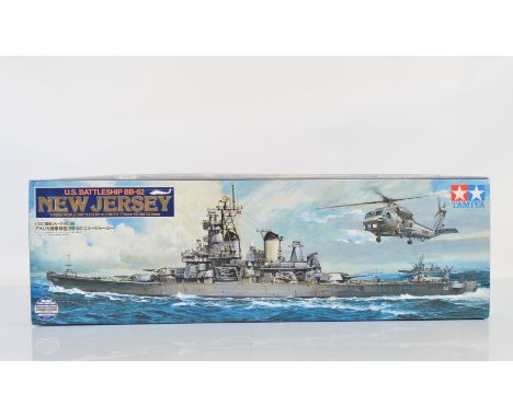 Tamiya 1:350 scale model kit, 78028 US BB-62 New Jersey (Contents not checked for completeness)